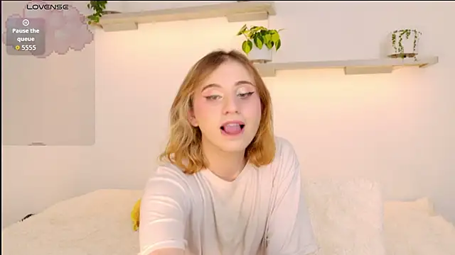 seraphine_star Шоу с уебкамера