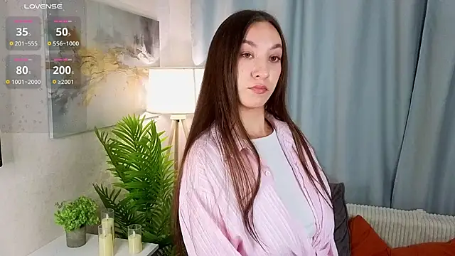 JinnyMenzellaのライブXXXチャット