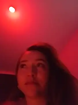Chat +18 de SabrinaVantress ao vivo