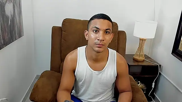 XXX chat uživo modela Chirs_Arthus