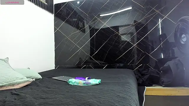 Robinlion91 – Naživo XXX chat
