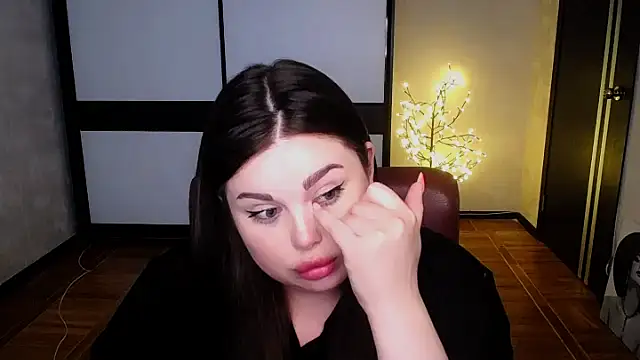دردشة Emily_Mo الجنسية المباشرة