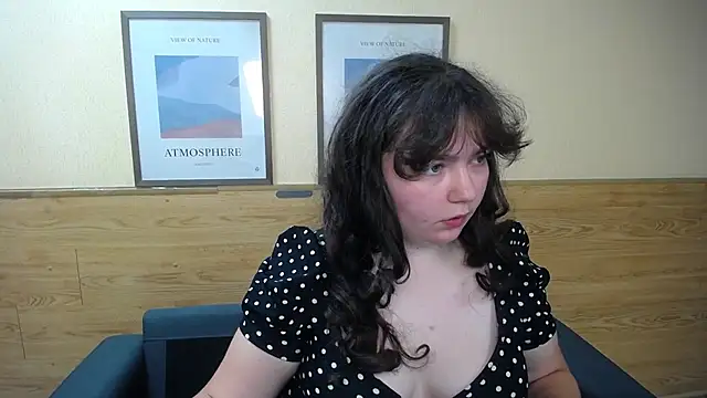 Chat +18 de NeonilaLisova ao vivo