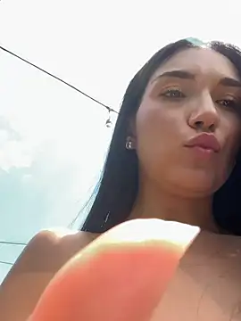 AliceSchuster's Live XXX Chat