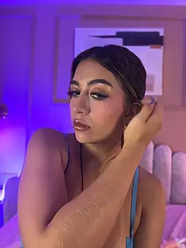 Atenea_cute21's Live XXX Chat