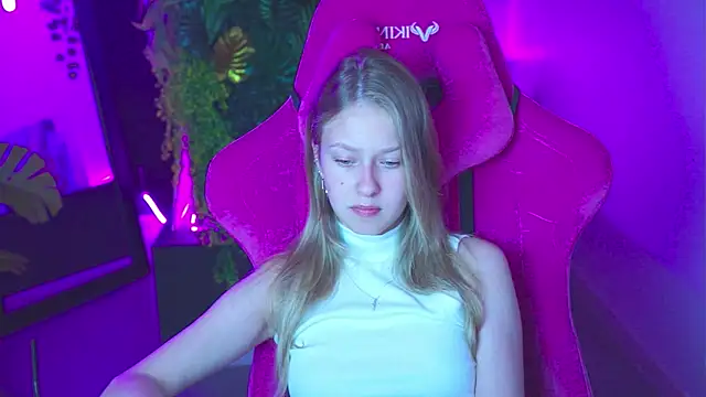 EveMundie Adlı Modelin Canlı XXX Sohbeti