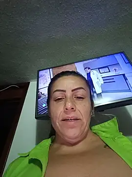 צ'אט XXX בשידור חי של maynor_1998
