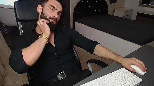 Онлайн чат XXX MicahLane