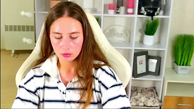 NadinnL 라이브 XXX 채팅