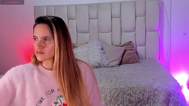 SophiBennet Adlı Modelin Canlı XXX Sohbeti
