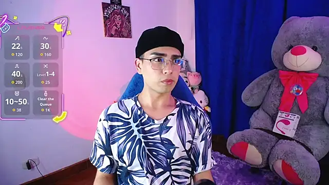 OwenBluee's Live XXX Chat
