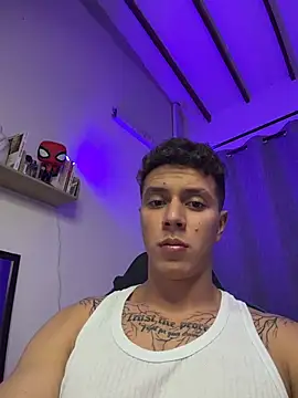 Chat XXX Live ASHTON_HILS