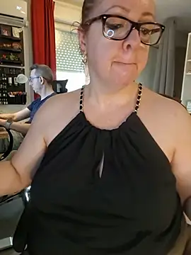 Živý XXX chat cplcokins34