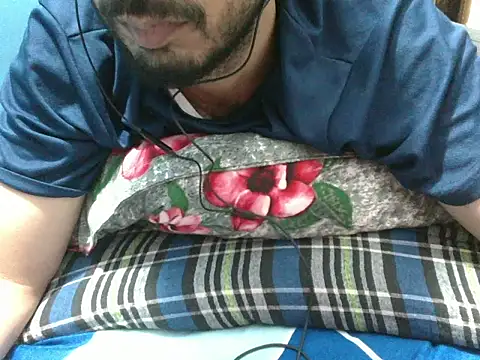 Precumboner live XXX chat