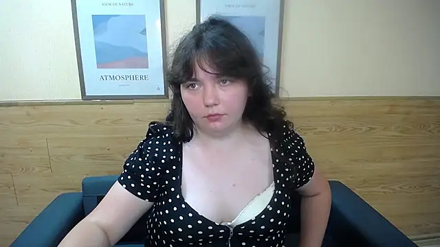 NeonilaLisova's Live XXX Chat