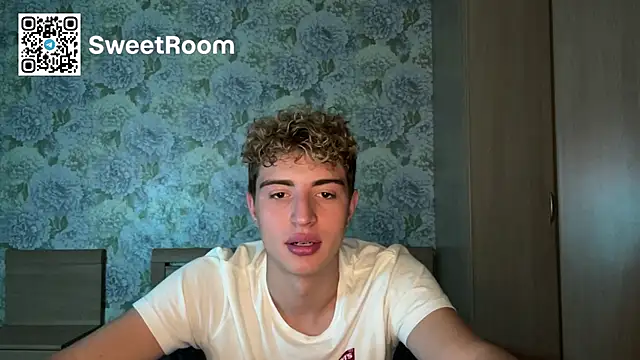 AlfredSweet Live XXX Chat