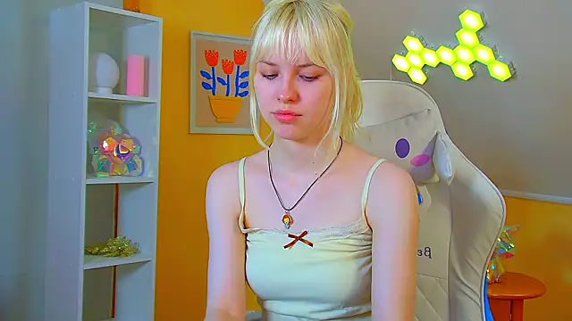 HannahHollis' Live XXX Chat