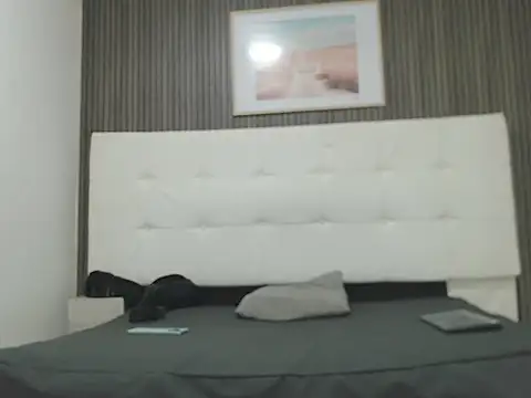 Chatroom XXX en direct de Alex_Wolft