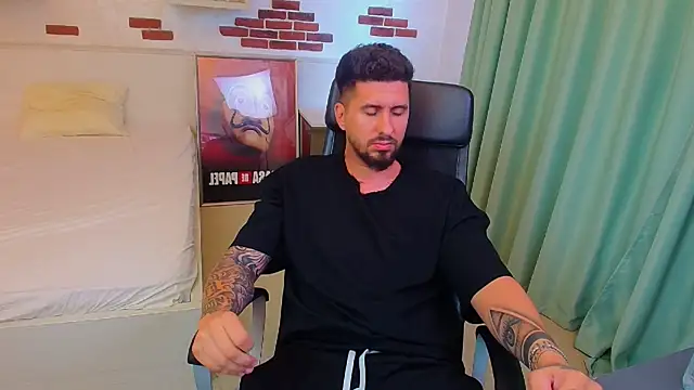 Chat +18 de LoganStroud ao vivo