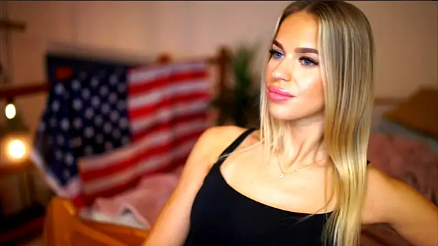 Emilyvanroessel élő XXX-chatje