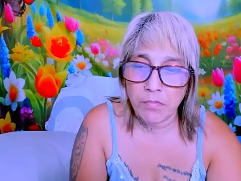 indianroxy: онлайн-секс-чат