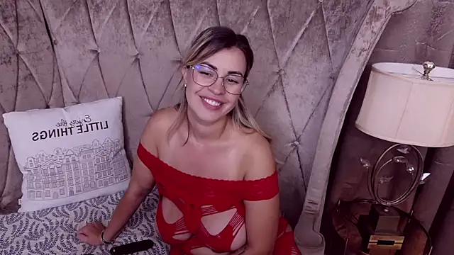 BustyGizelle's Live XXX Chat