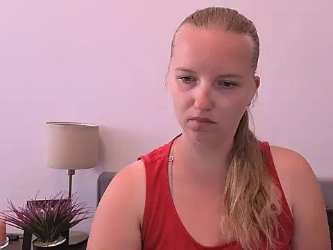 RoseTeacherX XXX чат на живо