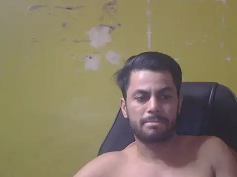 Stubborndesiboy's Live XXX Chat