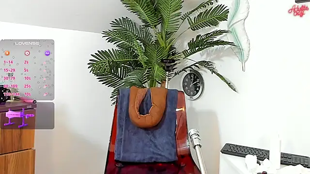 KarlaHartley XXX чат на живо