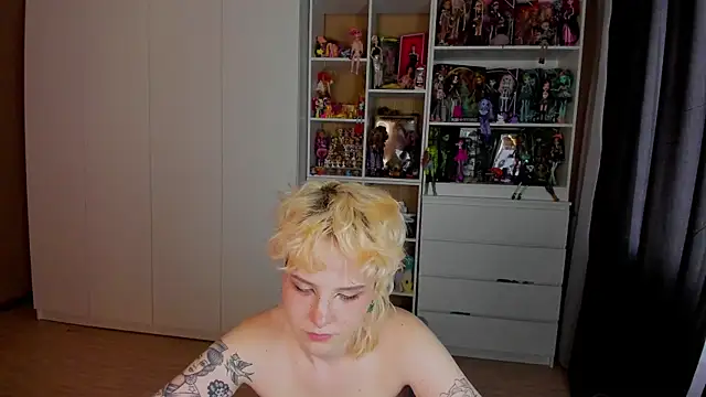 Chat +18 de School_Love ao vivo