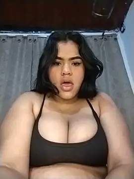 Bicky_24 Chat XXX in diretta