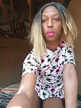 Živý XXX chat Blackhornybitc