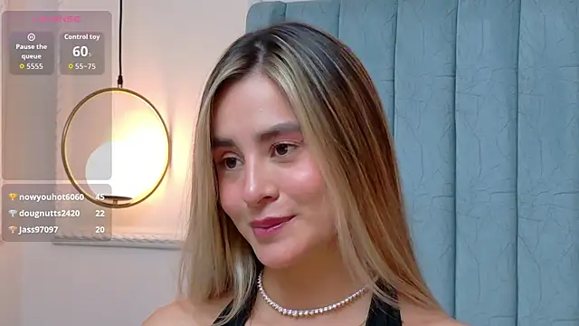 Serena-Virelli XXX чат на живо