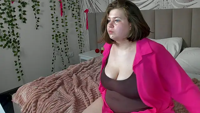 Maya_lovesss' Live Chat Room