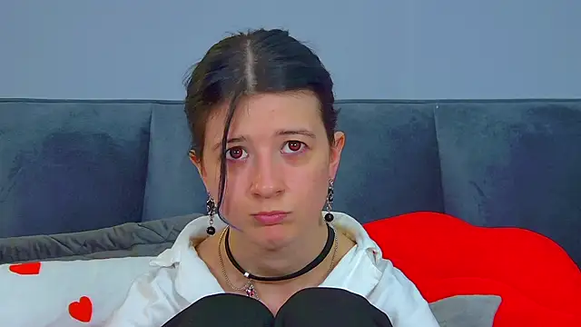AnneAvelin Adlı Modelin Canlı XXX Sohbeti