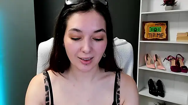 XXX chat uživo modela Meagn_Extasy