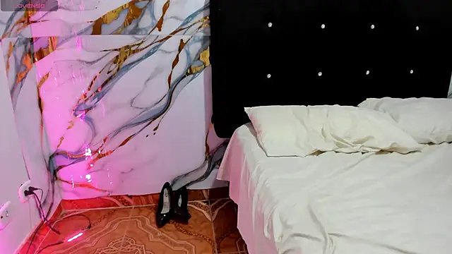 RoxanaBorns_'s Live XXX Chat