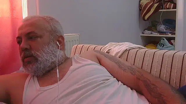 צ'אט XXX בשידור חי של husoizmir