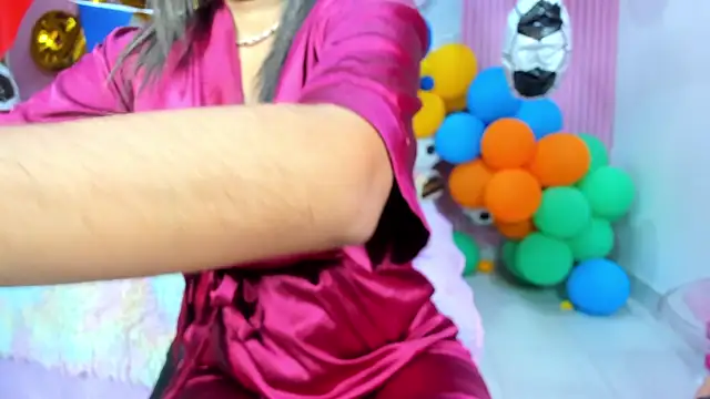 دردشة Mindy_19 الجنسية المباشرة