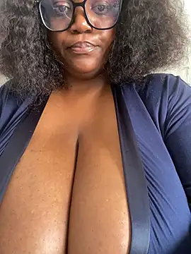 Sweetlillyss Chat XXX live