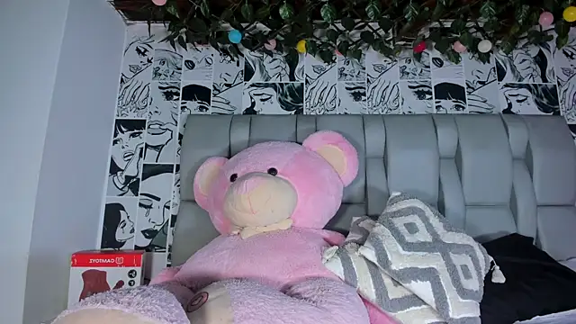 LucyRosse Chat XXX live