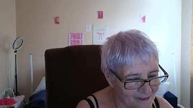 Sandra_Snowflake: απευθείας συνομιλία ΧΧΧ