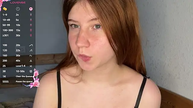 EmmaLovelyBB 即時 XXX 聊天