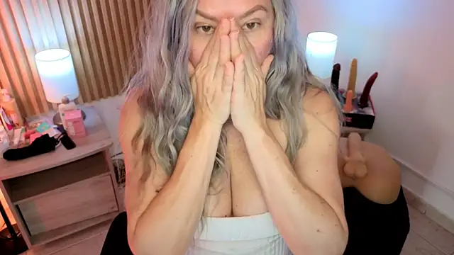MarianL0ve 现场XXX聊天