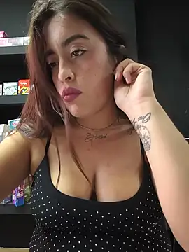 MissNyraSecret Live XXX-Chat