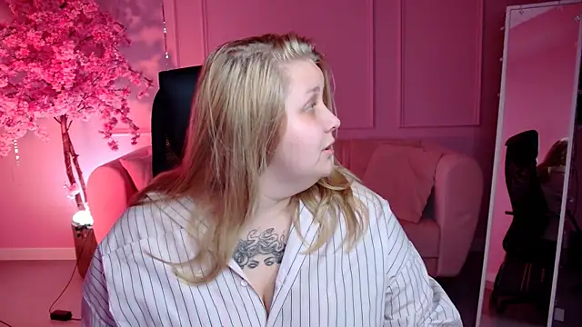 SladaDell XXX чат на живо