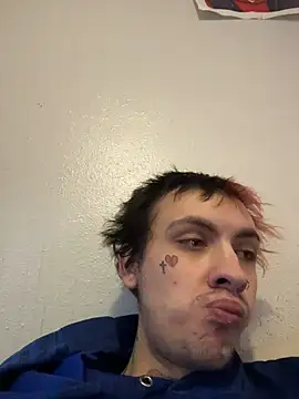 Capwildd_124 XXX чат на живо