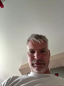 Thor-82 Live XXX-chat