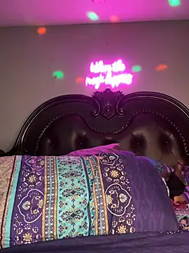 Chat XXX ao vivo de RenaThickAss