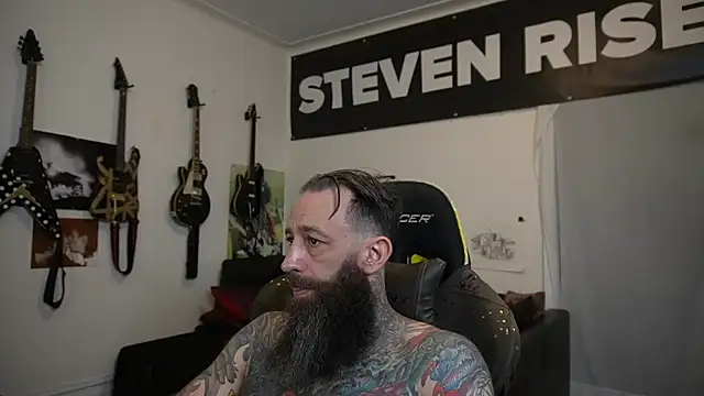 XXX chat uživo modela StevenRiseNYC